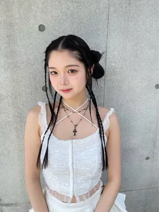 ロング ヘアアレンジ トレンドカラー🥣／ ヘアアレンジ✩.*˚のヘアスタイル