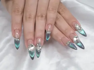 ネイル 中江 彩芽のネイルデザイン