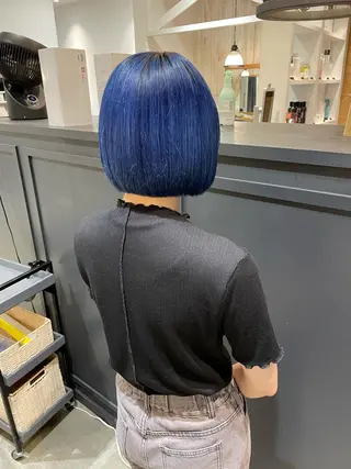 ショート カラー 細沼 葵のヘアスタイル