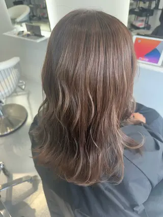 ロング カラー ならざきつぐみ /天王寺/ハイトーンのヘアスタイル