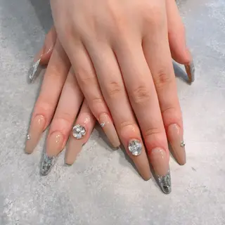 ネイル nommi Yukaのネイルデザイン