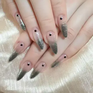 ネイル DEMAIN- 🌹のネイルデザイン