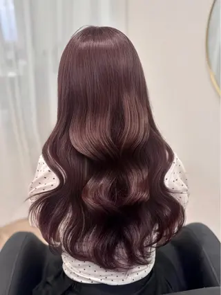 ロング カラー 𝒎𝒐𝒆🩰 名駅/ヘアメ/韓国風のヘアスタイル