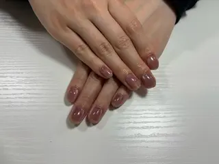 ネイル WHITE NAIL 難波店所属・荒木 綾花のネイルデザイン