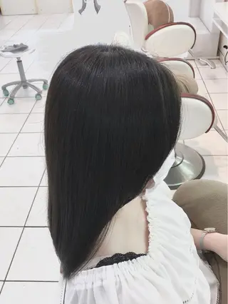 ミディアム カラー 保住 亮太のヘアスタイル