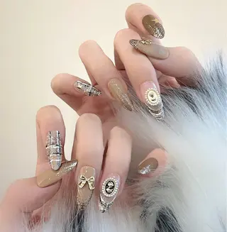 ネイル リボン、ガーリー パーツ放題専門店のネイルデザイン