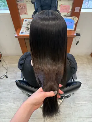セミロング なんば／難波🇰🇷 YUHOのヘアスタイル