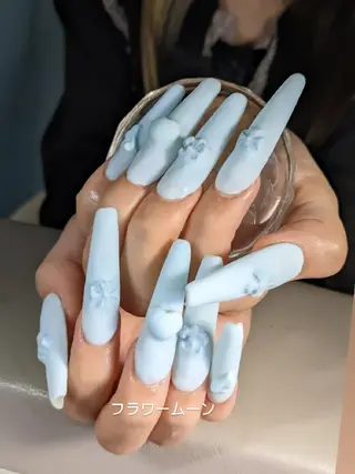 ネイル フラワー ムーンのネイルデザイン