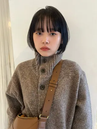 ショート カラー 淺井 捺央のヘアスタイル