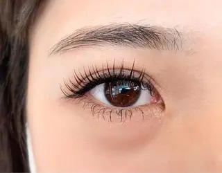 マツエク・マツパ NERU  lash&brow所属・鈴木 音瑠のマツエク・マツパデザイン