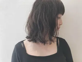 セミロング パーマ AGU akariのヘアスタイル
