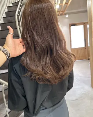 セミロング カラー 🌬️attrait 髪質改善/個室サロンのヘアスタイル