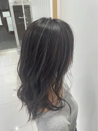 ロング カラー 新規様限定クーポン 有り西澤駿のヘアスタイル