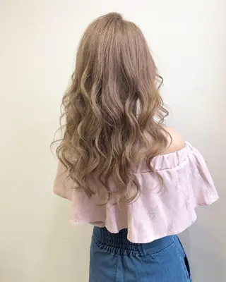 ロング カラー 佐藤 奈佳子 サトウ ナカコのヘアスタイル