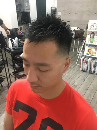 ショート シアーズ所属・松本 祐太のヘアスタイル
