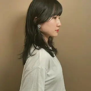 セミロング 韓国レイヤー　 suzuのヘアスタイル
