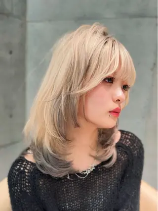セミロング カラー ケアブリーチ 韓国レイヤーKYONのヘアスタイル