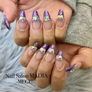 ネイル MADIA藤沢所属・MADIA MEGUのネイルデザイン