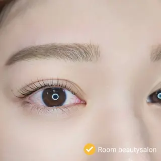 マツエク・マツパ Room beautysalon所属・Room   〔 YUI 〕のマツエク・マツパデザイン