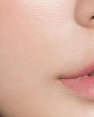 自爪育成ネイルサロン ココリュバンのネイルデザイン