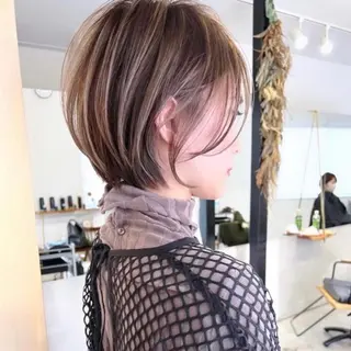 ショート カラー LAVEL 代表 住吉　創のヘアスタイル