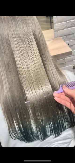 ロング N＋所属・前田 菜奈子のヘアスタイル