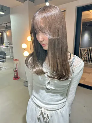 セミロング 艶髪カラー/レイヤ ー支持No.1renのヘアスタイル