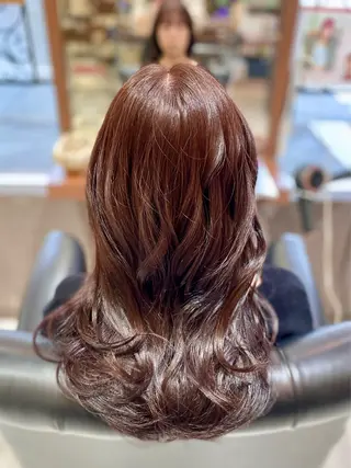 ロング カラー 横手 亜紀のヘアスタイル