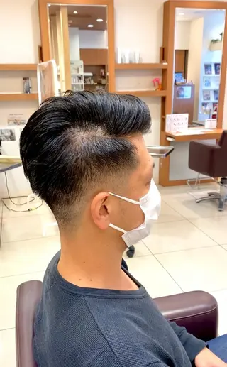 メンズ ミルクティーベージュ 山本勝志のヘアスタイル