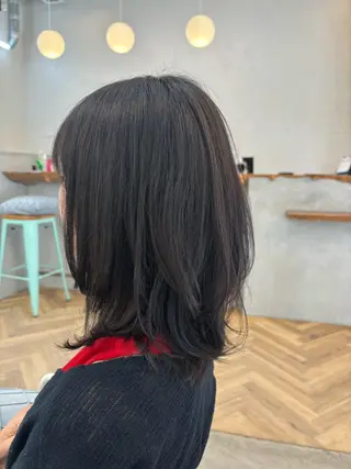 ミディアム 大木 華のヘアスタイル