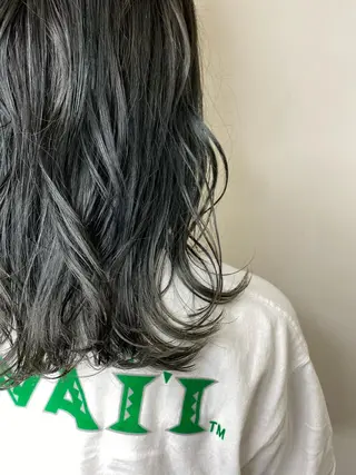 セミロング カラー エリアマネージャー 復活の大澤竜馬のヘアスタイル