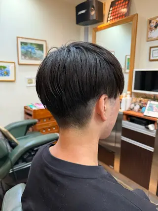 メンズ ヘアーサロンマサ所属・安嶋 萌穂のヘアスタイル