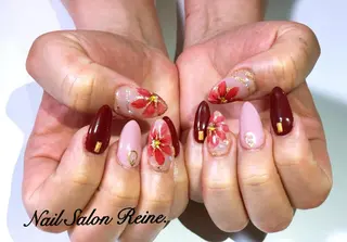 ネイル Nailsalon Reine所属・玉栄 伶奈のネイルデザイン