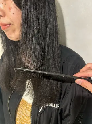 セミロング euphoria所属・内間 光輝のヘアスタイル
