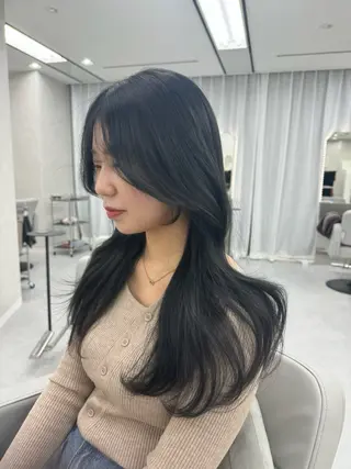ロング カラー 韓国ヘア特化🇰🇷 心斎橋【ユリカ】のヘアスタイル