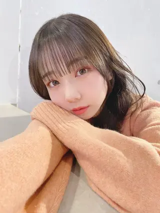 セミロング 羽場 友紀のヘアスタイル