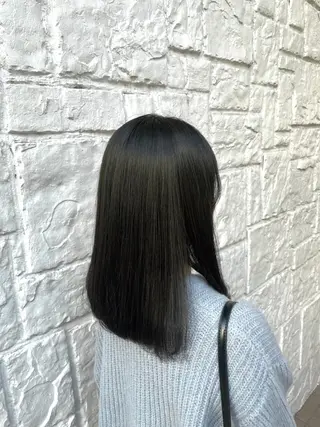 セミロング カラー ゆあ♡ 髪質改善×美髪矯正のヘアスタイル