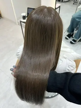 ロング カラー 赤み消し/オリーブ カーキ/福田れんのヘアスタイル