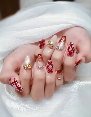 ネイル 高島 夏海のネイルデザイン