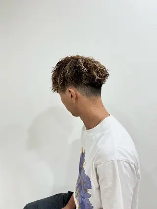 カラー パーマ メンズ 心斎橋バレイヤージュ 小林勝貴のヘアスタイル