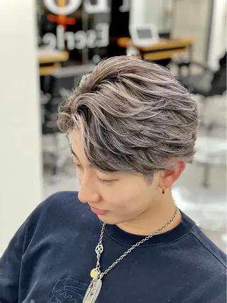 ショート カラー パーマ メンズ 鶴田 来夢のヘアスタイル