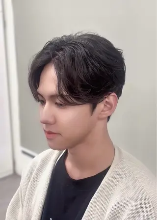 メンズ care所属・西本 泰智のヘアスタイル