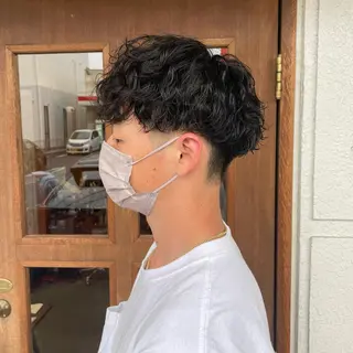 ショート パーマ メンズ 渡邉 聖希のヘアスタイル