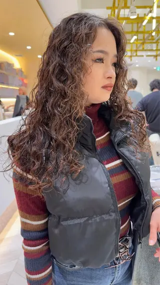 ロング パーマ メンズヘア個性派 ネイル/コトミ🐸のネイルデザイン