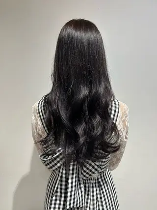 ロング カラー Eri .のヘアスタイル