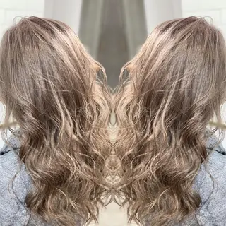 セミロング カラー ヘアアレンジ 髪質改善×ハイトーン 中田啄也のヘアスタイル