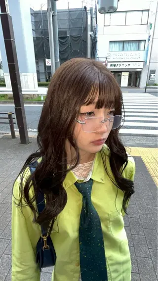 ロング カミヤマ サヤカのヘアスタイル