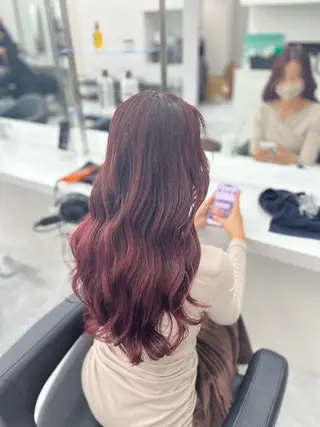 ロング カラー ヘアアレンジ 艶髪ハイトーン🫧 Kurehaのヘアスタイル