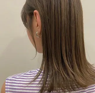 ミディアム オリーブカラー 長谷川のヘアスタイル