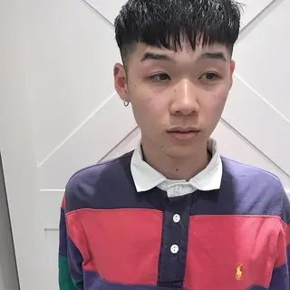 ショート カラー パーマ メンズ 平内 賢人のヘアスタイル